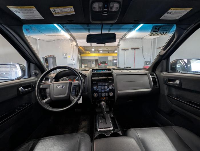 2009 ford escape limited-fwd-v6 with 198732 miles for sale near elk-river, minnesota 4d6806bffac5410587c128caddadcfef.jpg