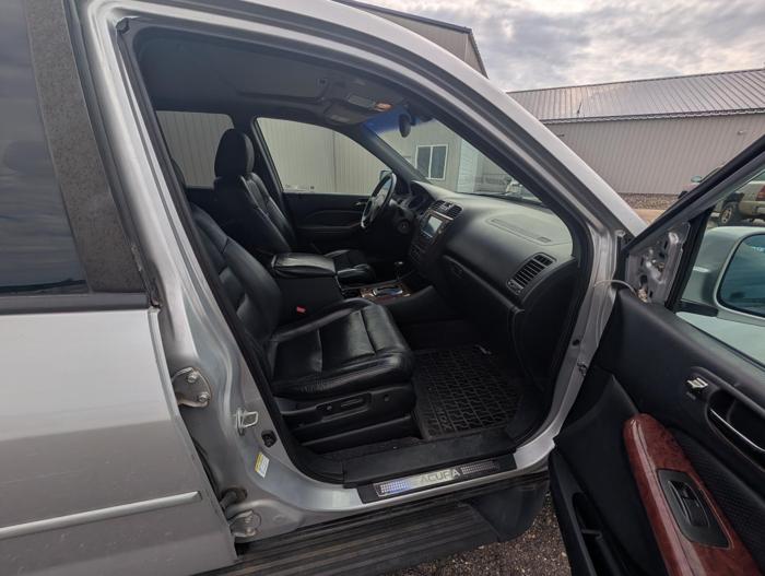 2003 acura mdx touring with 248789 miles for sale near elk-river, minnesota 4da15e368b454947b92d7e680423e62c.jpg
