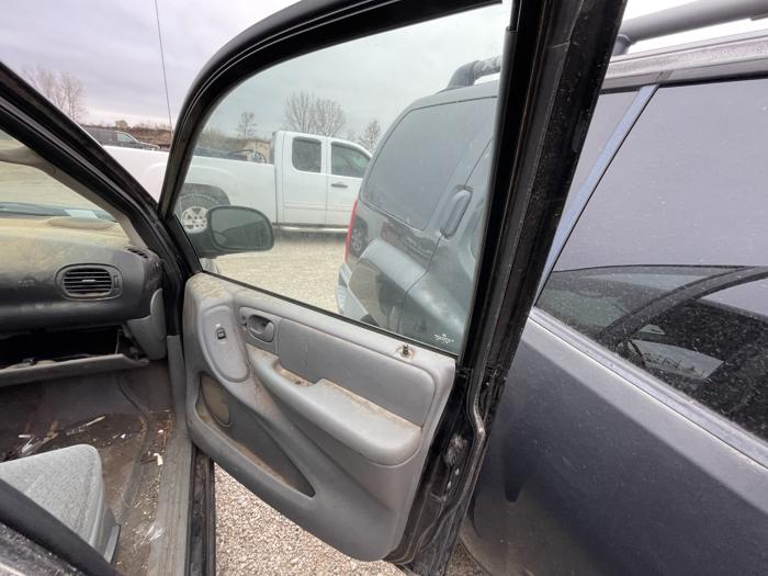2005 chrysler town-and-country touring with 266893 miles for sale near elk-river, minnesota 4dd6229b115146c0bb9102982340c06b.jpg
