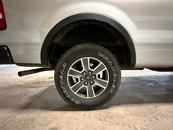 2006 ford f-150 fx4-supercab-5.5-ft-box with 170405 miles for sale near elk-river, minnesota 4dd63df67f774ed1bc92195da58e591a.jpeg