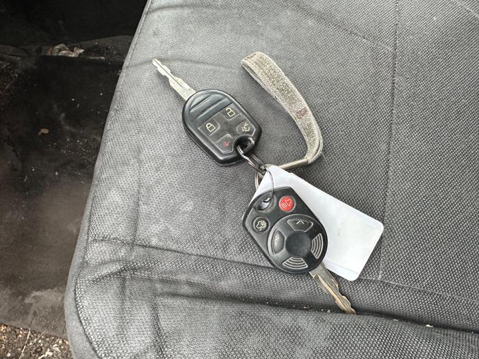 2010 ford escape xlt-4wd with 241243 miles for sale near elk-river, minnesota 4e047c22fcb94f0cadb741272412de90.jpeg