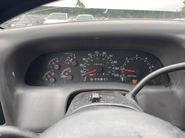 2001 ford f-250-sd xl-supercab-short-bed-2wd with 243301 miles for sale near elk-river, minnesota 4e21b75e814448d0b33128d4778c5945.jpeg
