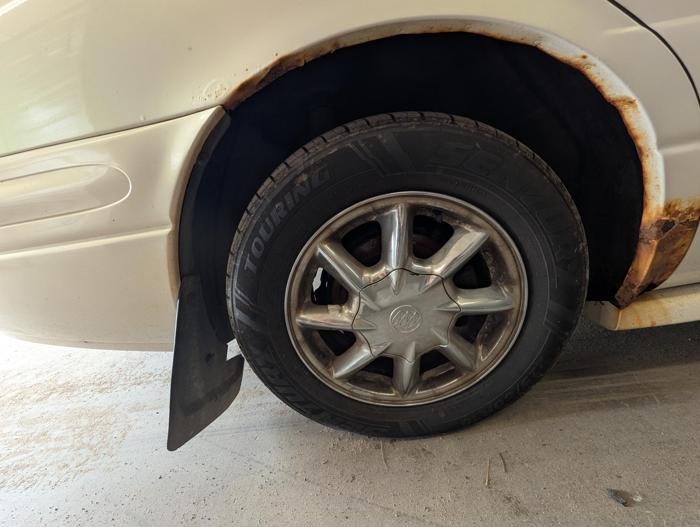 2005 buick lesabre limited with 159535 miles for sale near elk-river, minnesota 4e588bc1e914475da062a95f847a66d4.jpg