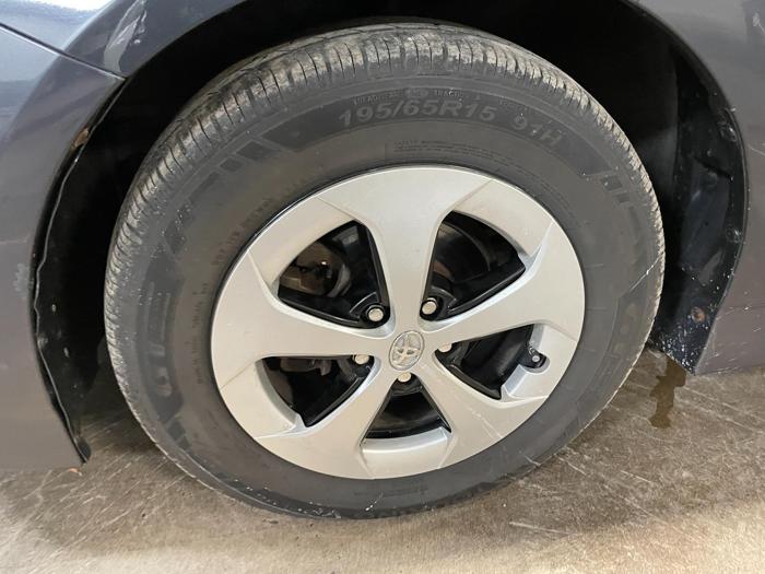 2013 toyota prius with 157629 miles for sale near elk-river, minnesota 4e66e6e67fde4196871f8e8f2ef8019f.jpg