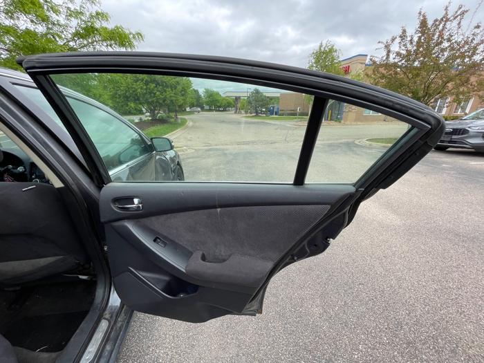 2008 nissan altima 2.5-s with 250779 miles for sale near burnsville, minnesota 4ed28018c1664686b2128295ba002da5.jpeg