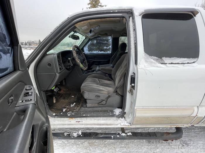 2005 chevrolet silverado-1500 ext.-cab-long-bed-4wd with 235695 miles for sale near fridley, minnesota 4eea13ea97754a89910d89a5e4a2b7b6.jpeg