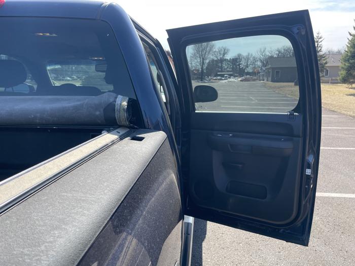 2010 chevrolet silverado-1500 lt1-crew-cab-4wd with 208999 miles for sale near columbus, minnesota 4eeca427b1474984a3c971b0e449b68e.jpeg