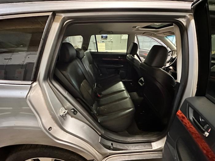 2011 subaru outback 2.5i-limited with 185918 miles for sale near elk-river, minnesota 4f24023ee75d41a3bf8692fc68946a83.jpeg