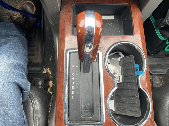 2010 ford f-150 lariat-supercrew-5.5-ft.-bed-4wd with 206947 miles for sale near fridley, minnesota 4f2827f8ebb144929e65447305a64a42.jpeg