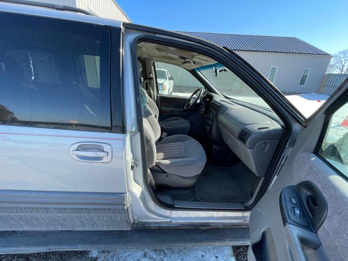 1998 pontiac trans-sport extended-4-door with 113087 miles for sale near elk-river, minnesota 4f304caf608b42ebbba99c10b06a00f3.jpeg