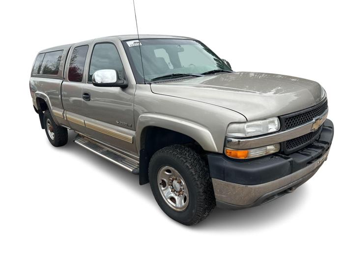 2001 chevrolet silverado-2500hd ext.-cab-4wd with 64139 miles for sale near elk-river, minnesota 4f7629681b8a4b0486adba3c41951c77.jpg