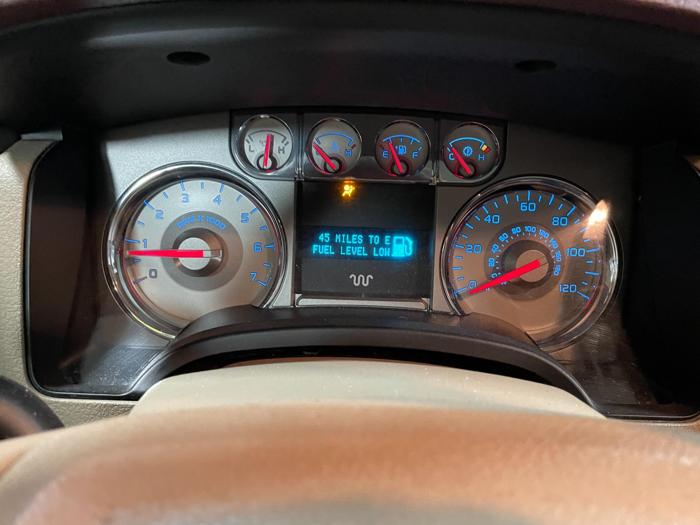 2009 ford f-150 xl with 229975 miles for sale near elk-river, minnesota 4fa1973298e0459f8b48f4d444610cff.jpg