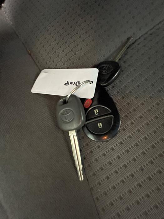 2006 toyota sienna le-7-passenger with 313437 miles for sale near elk-river, minnesota 4faf19464c73467bba67b838823c9021.jpeg