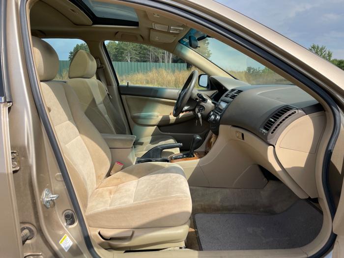 2005 honda accord ex-sedan-at with 200397 miles for sale near elk-river, minnesota 4fe7612dfb9646259720475dc69acc21.jpeg