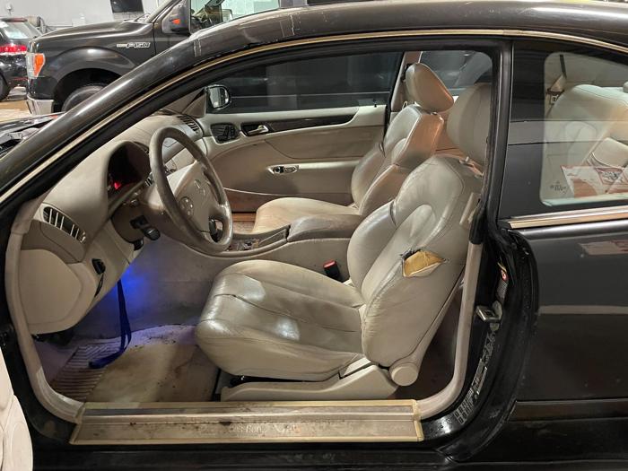 2001 Mercedes-Benz CLK-Class