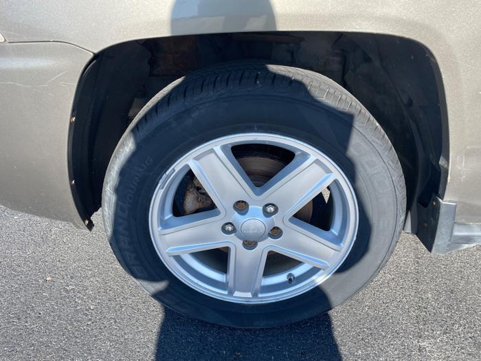 2008 jeep compass sport-4wd with 226904 miles for sale near clearwater, minnesota 503e678533a74756b0775d8858a79669.jpeg