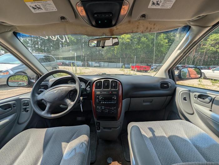 2006 chrysler town-&amp;-country lx with 222575 miles for sale near elk-river, minnesota 50423545ca58428a8f0eb98be531e085.jpg