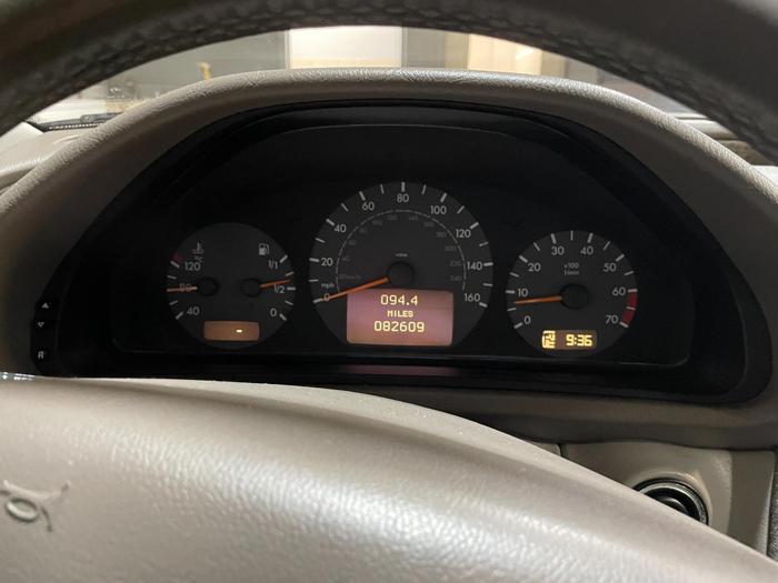 2000 Mercedes-Benz CLK-Class