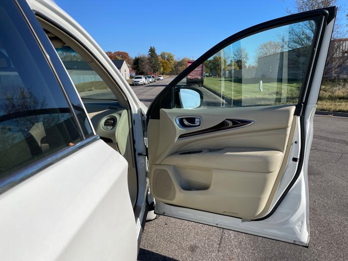 2013 infiniti jx awd with 138145 miles for sale near elk-river, minnesota 50654b7040d04797b9317463e54753ee.jpeg