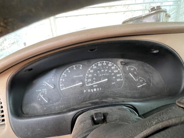 2000 ford explorer xlt-awd with 207534 miles for sale near elk-river, minnesota 5078761b6fdb43049f506475715b32b4.jpeg