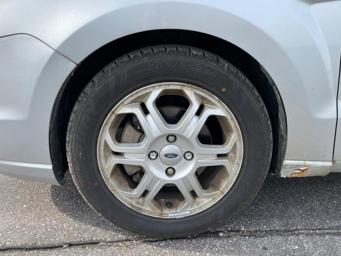 2009 ford focus se-coupe with 143637 miles for sale near elk-river, minnesota 50bf18cc18704b45bd31141562ebd47e.jpeg