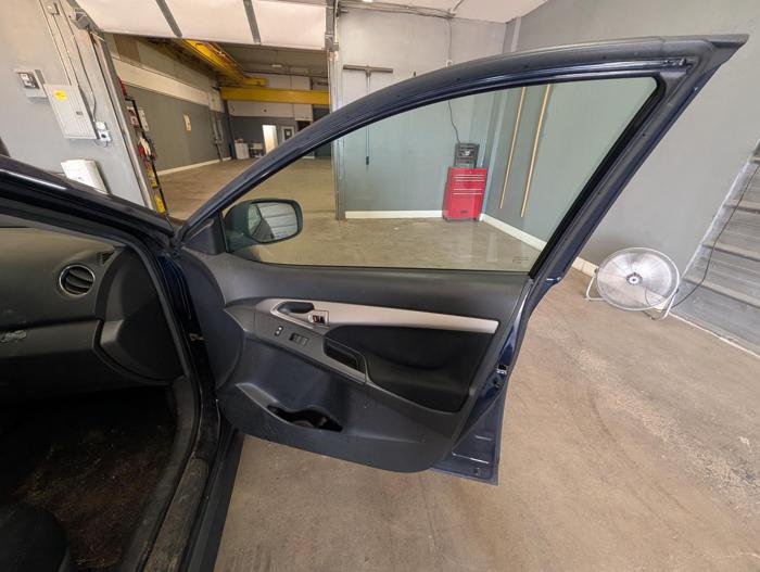 2009 pontiac vibe 2.4l with 157758 miles for sale near elk-river, minnesota 51409edd89b8412fbc74e87d57625d66.jpg