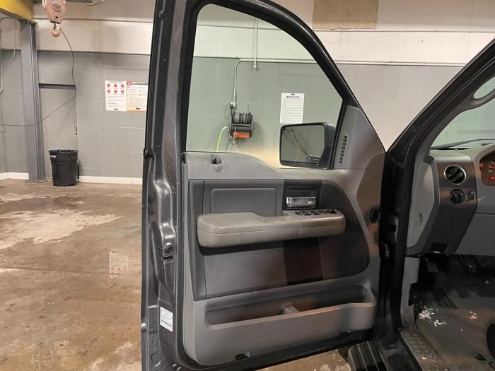 2008 ford f-150 xlt with 142180 miles for sale near elk-river, minnesota 514c6350d26848ec9001ec7cce63e016.jpg