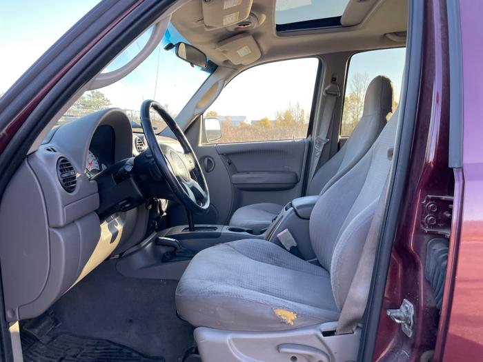 2002 jeep liberty sport-4wd with 208644 miles for sale near elk-river, minnesota 515665e6ecee4b5e8b89b8b527d36ba1.jpeg