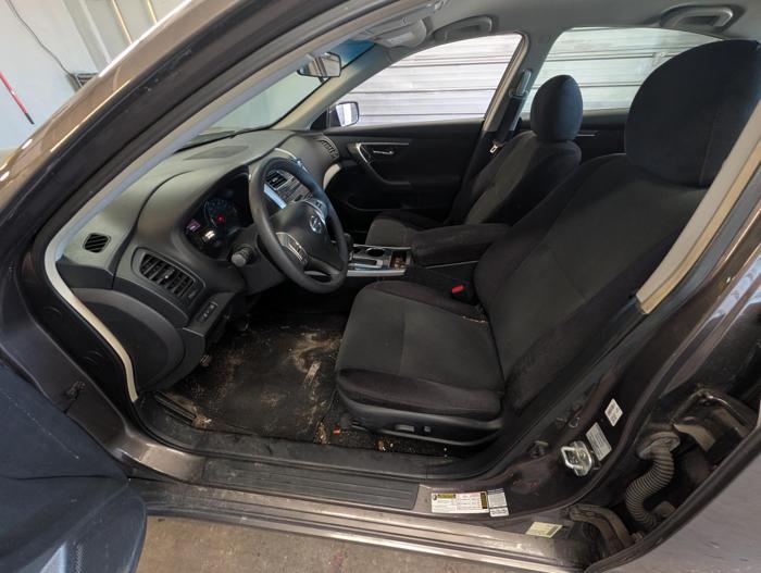 2013 nissan altima 2.5-s with 145500 miles for sale near elk-river, minnesota 51662e42efa9407da9010534f0008e7b.jpg