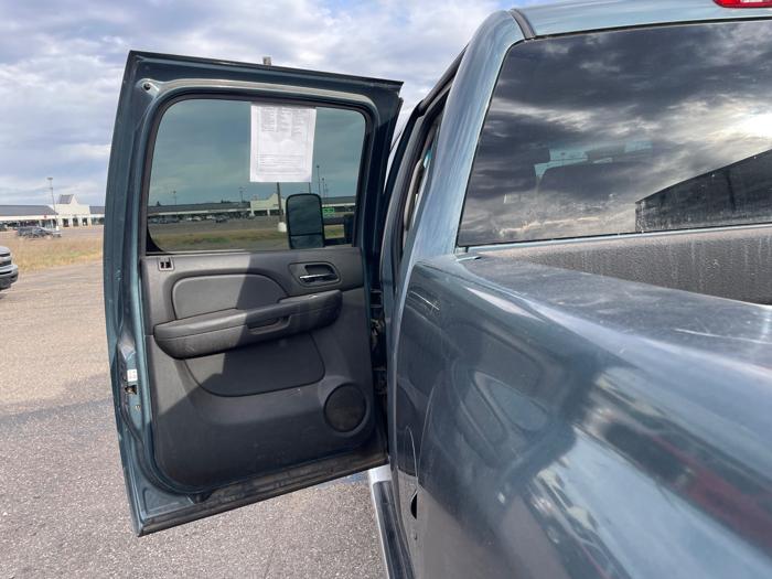 2012 chevrolet silverado-2500hd ltz-crew-cab-4wd with 209838 miles for sale near north-branch, minnesota 51a9c7c27aa44ef391b4d957d4ba977d.jpeg