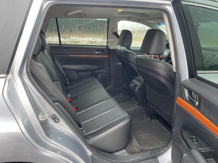 2013 subaru outback limited with 157132 miles for sale near elk-river, minnesota 51ee5d194cff4e08920c593769f49035.jpg