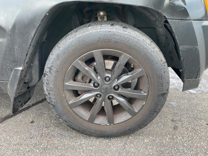 2005 jeep grand-cherokee limited-4wd with 239369 miles for sale near elk-river, minnesota 51f13c4bc6444d7cbefaaaef5f18c374.jpeg
