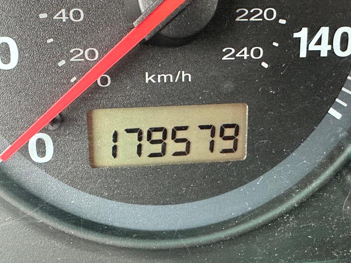 2001 honda civic ex-sedan with 179579 miles for sale near elk-river, minnesota 51f54ef2c82843618e86fffb7541bd70.jpeg