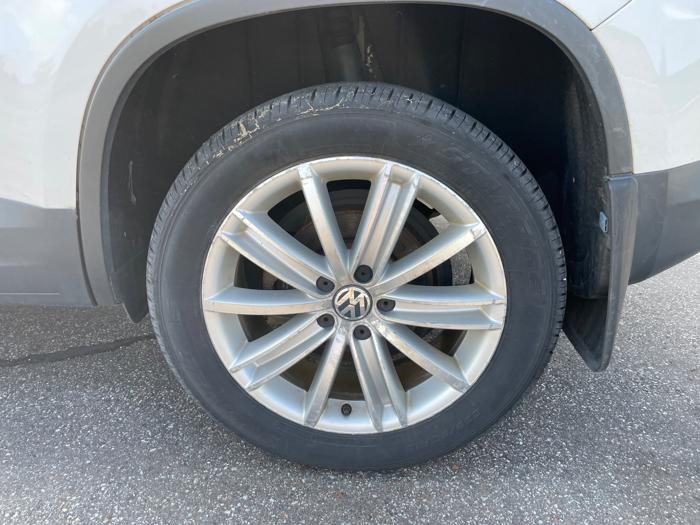 2010 volkswagen tiguan s-4motion with 129474 miles for sale near elk-river, minnesota 5223996e30664340a89297805dfdafb0.jpeg