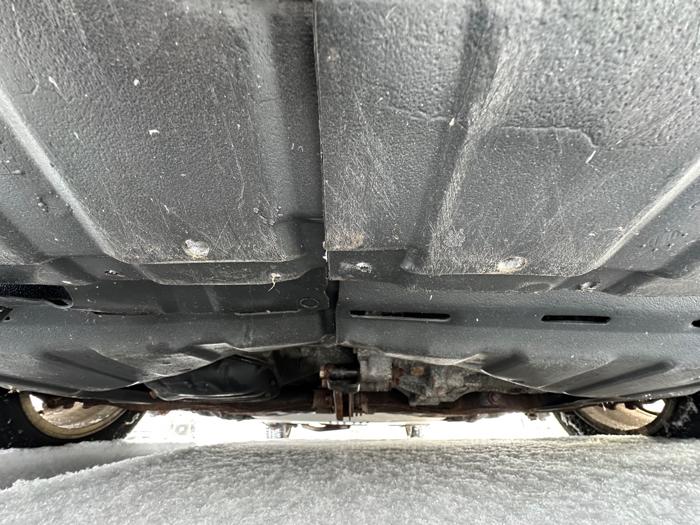 2005 toyota prius 4-door-liftback with 208940 miles for sale near elk-river, minnesota 522e3dfe2e3b41c7891522bba190582e.jpeg