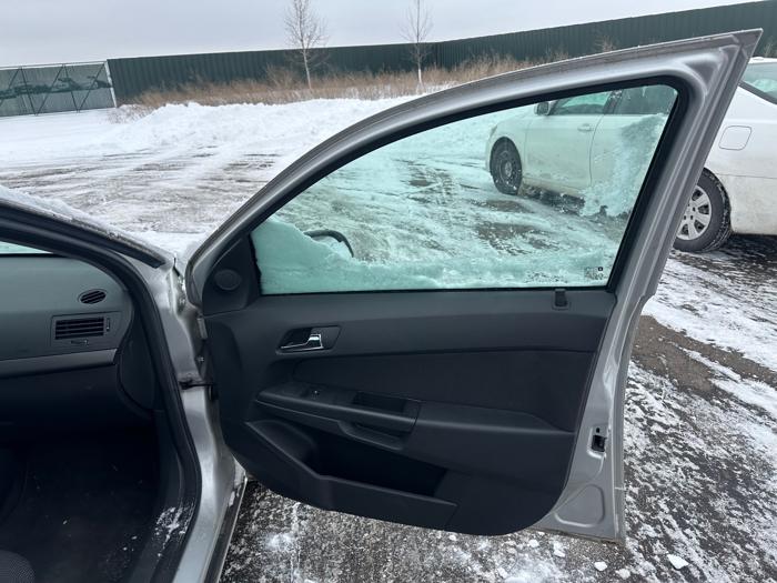 2008 saturn astra xe-5-door with 45413 miles for sale near elk-river, minnesota 524be6de77b24ae49ca780369c314f4e.jpeg