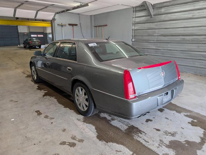 2007 cadillac dts sedan with 138770 miles for sale near elk-river, minnesota 524c71c028aa4171b83582fdae413b08.jpg