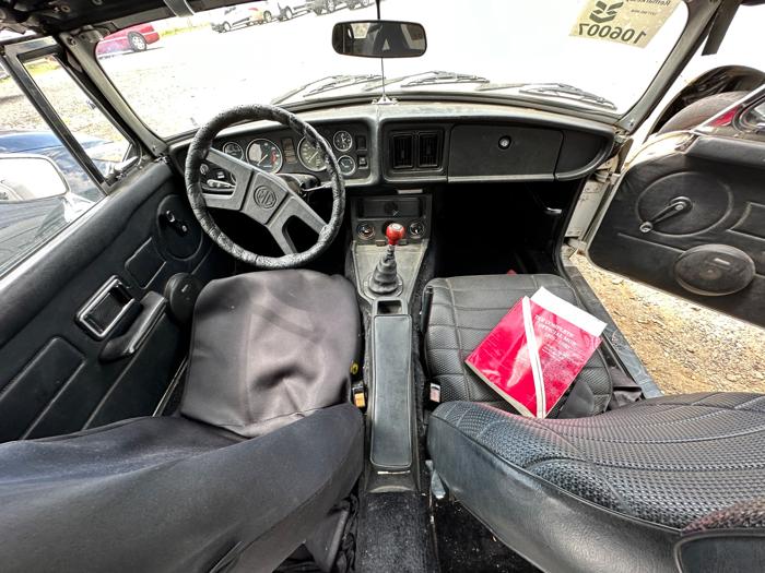 1977 mg mgb with 92940 miles for sale near elk-river, minnesota 52ae27995f54485dba56808e52520921.jpeg