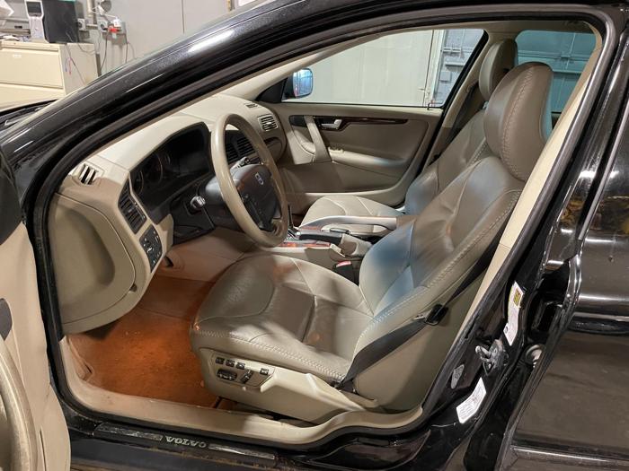 2006 volvo xc70 x with 92633 miles for sale near elk-river, minnesota 52afb438ffb34dfea6091ff937652b08.jpg
