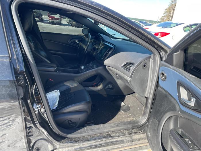 2015 chrysler 200 200s with 87207 miles for sale near elk-river, minnesota 52b45e687cec43b2a3b23ceb0241c426.jpg
