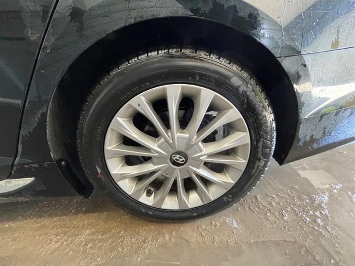 2015 hyundai sonata sport with 214808 miles for sale near elk-river, minnesota 52d7fdb0e07349f592ae021f1b29b298.jpeg