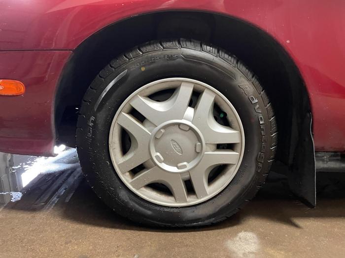 1999 Ford Taurus