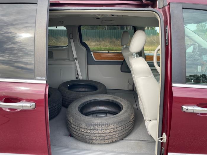 2008 chrysler town-&-country limited with 80731 miles for sale near elk-river, minnesota 530c91179ab240c5b45cbcbd6c9dd6ee.jpeg