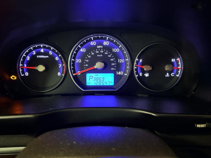 2011 hyundai santa-fe limited-2.4-fwd with 128547 miles for sale near elk-river, minnesota 53115611d09e44b6b05279417144a2ca.jpeg