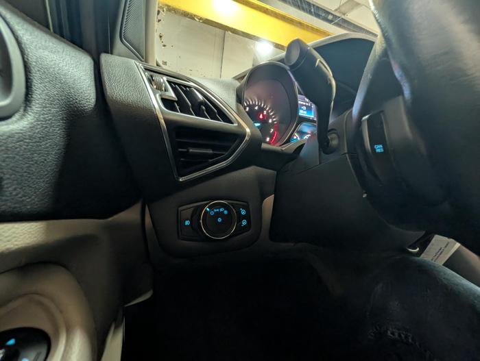 2013 ford escape sel-4wd with 150803 miles for sale near elk-river, minnesota 532b875527c246ca84d2e2a0faba43a9.jpg