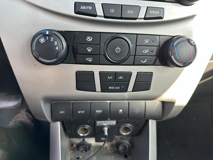 2010 ford focus se-sedan with 252948 miles for sale near elk-river, minnesota 53542e50a0474be5a5ca7793f32e6cf7.jpg
