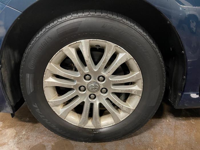 2011 toyota sienna with 212471 miles for sale near elk-river, minnesota 53579ec1bc754eca96a80c45547a6c28.jpg