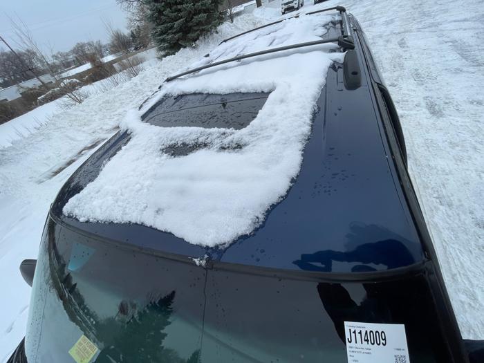 2001 chevrolet tahoe 4wd with 174356 miles for sale near fridley, minnesota 536c900e3d8d4f03b605d5a07d415403.jpeg