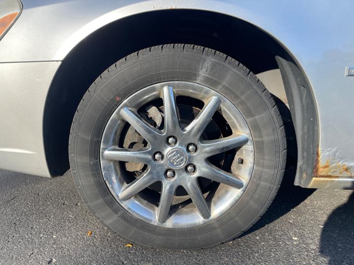 2007 buick lucerne cxl-v8 with 188221 miles for sale near white-bear-lake, minnesota 53965ed0bf544ad58120ca536223e487.jpeg