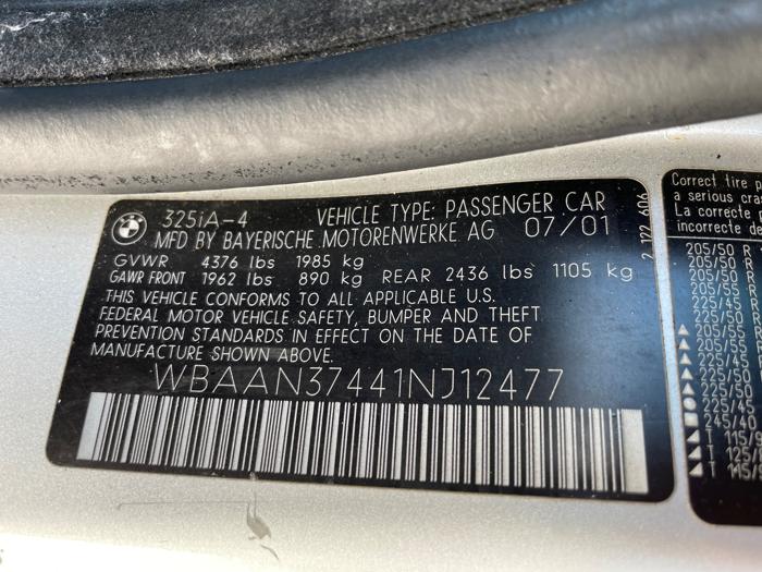 2001 bmw 3-series 325i with 225288 miles for sale near elk-river, minnesota 53be78f16f3a4b28917cb81cd16f47d1.jpeg